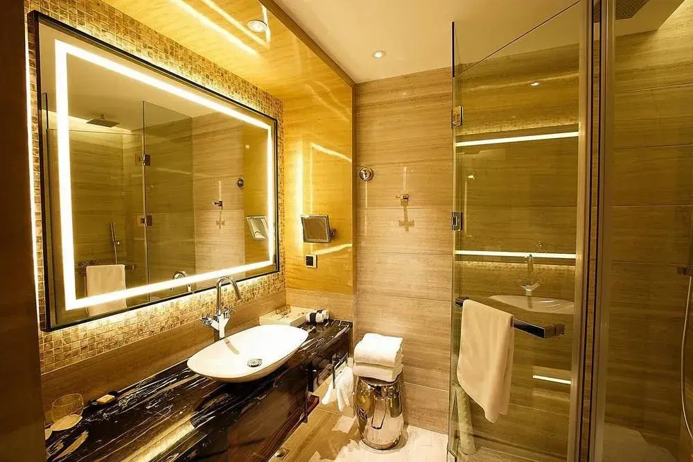 Hongkou Silver Hotel