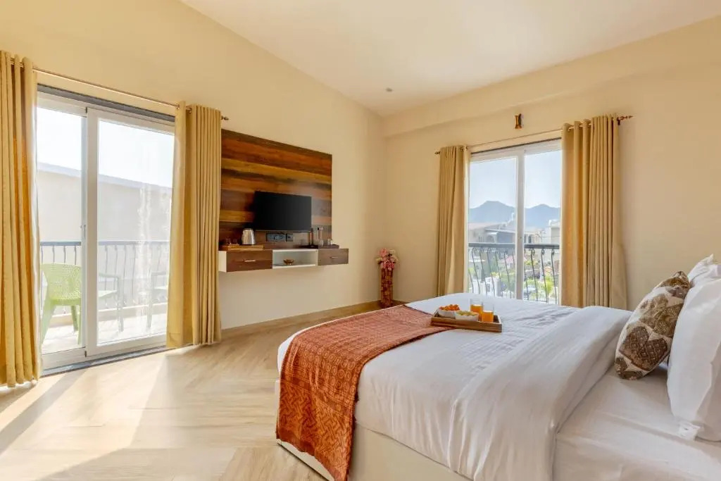 SaffronStays Emalyn