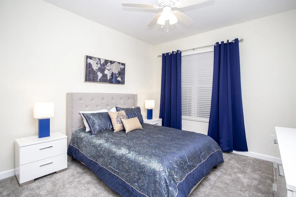 Fabulous 5 Bedrooms Close to Disney at Champions Gate Resort 8988