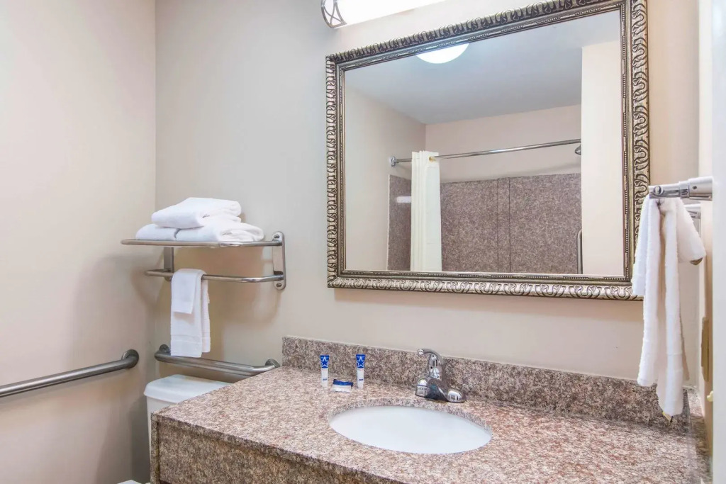 Americas Best Value Inn - Mableton