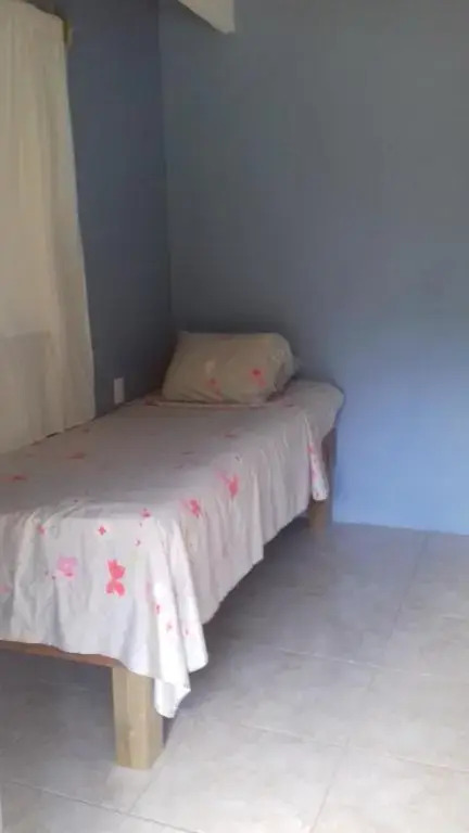 Roatan Backpackers Hostel