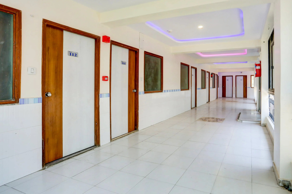 Hotel Runway Inn