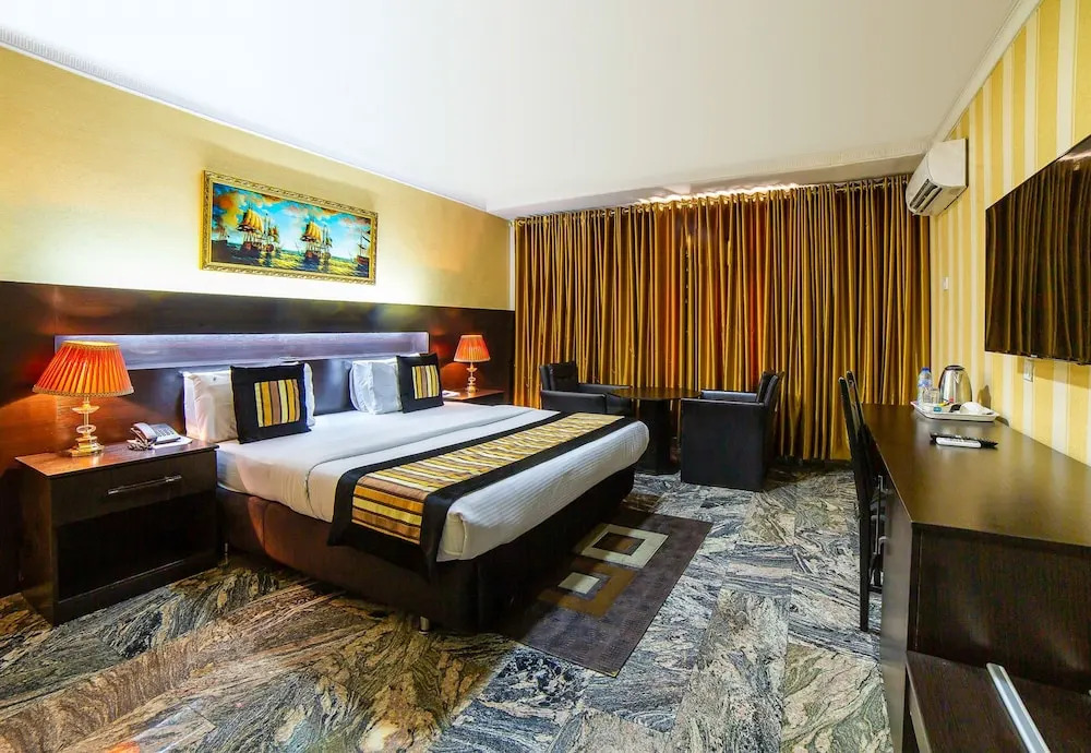 Landmark Hotel