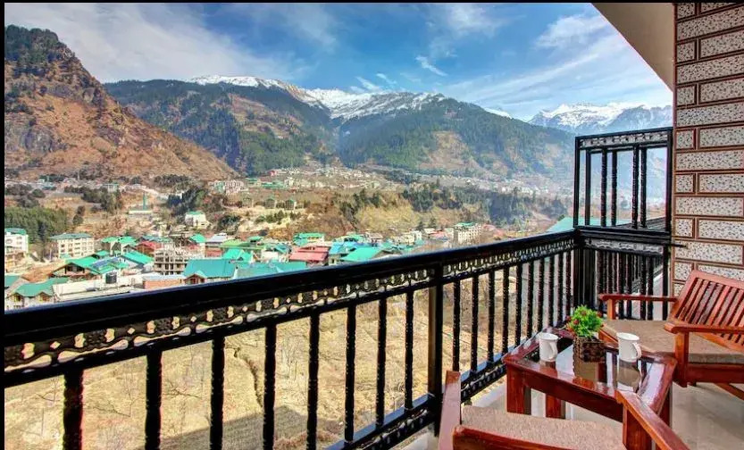 Aeraki Hotel