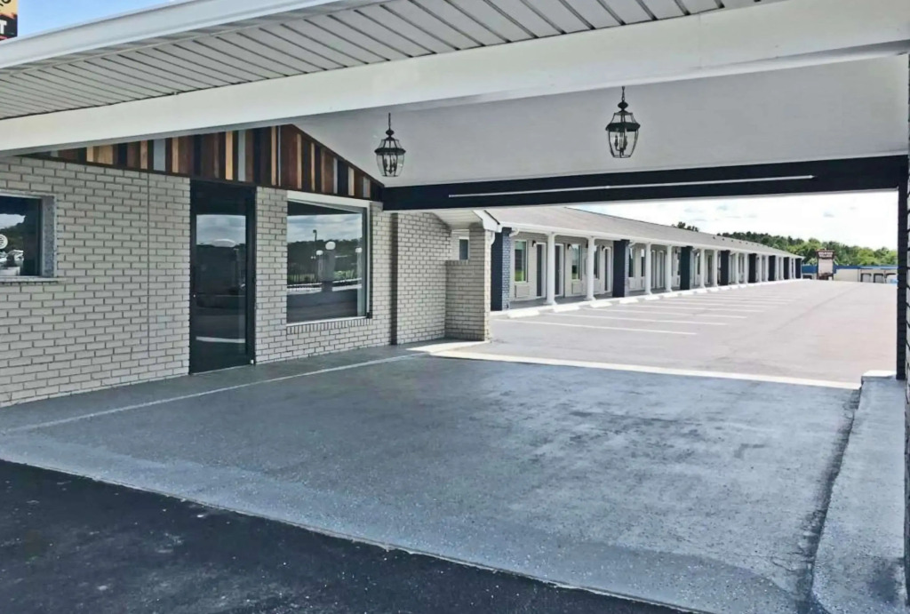Rodeway Inn Calhoun South
