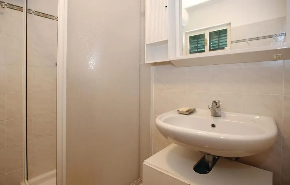 Amazing Home In Postira