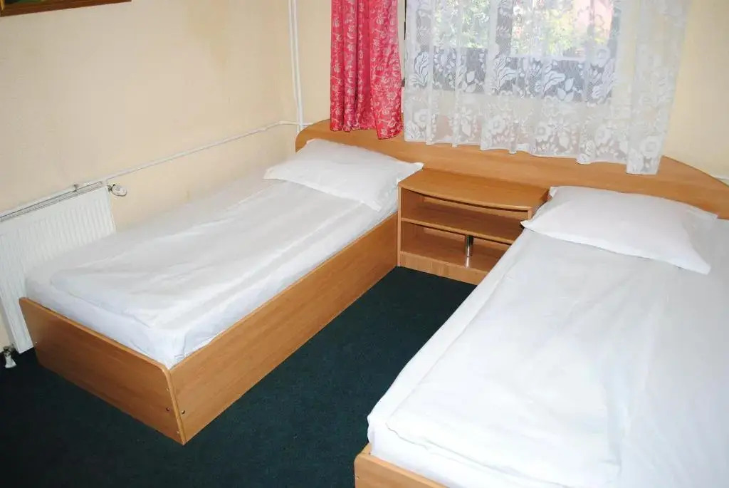 Hotel West
