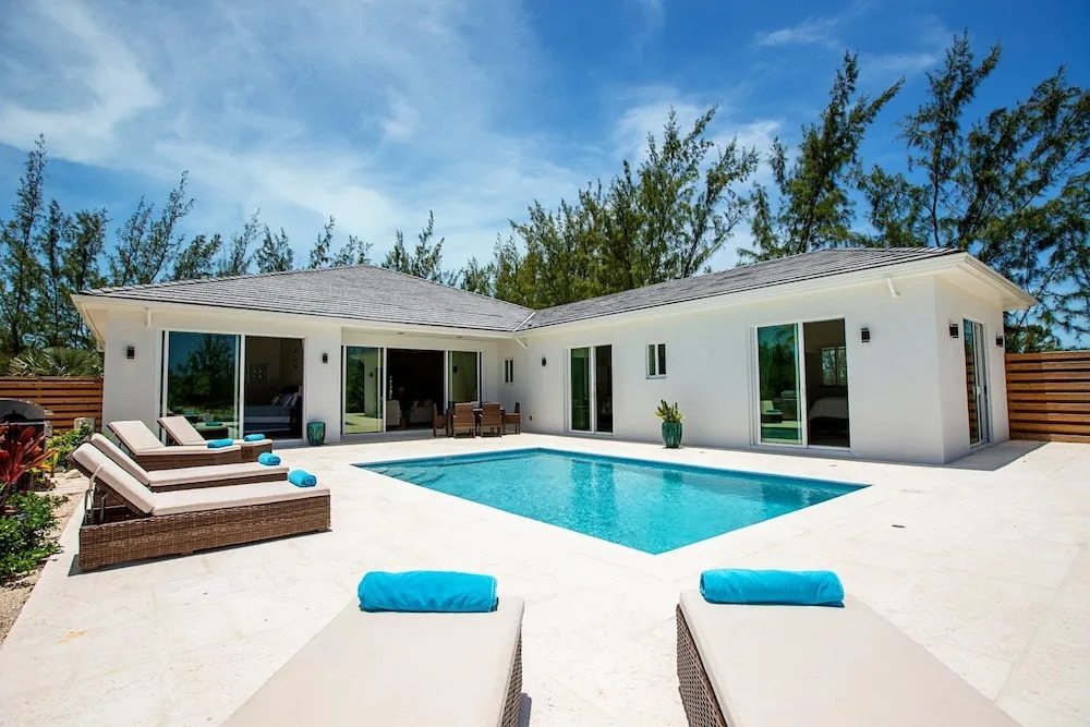 Sea Foam Villa