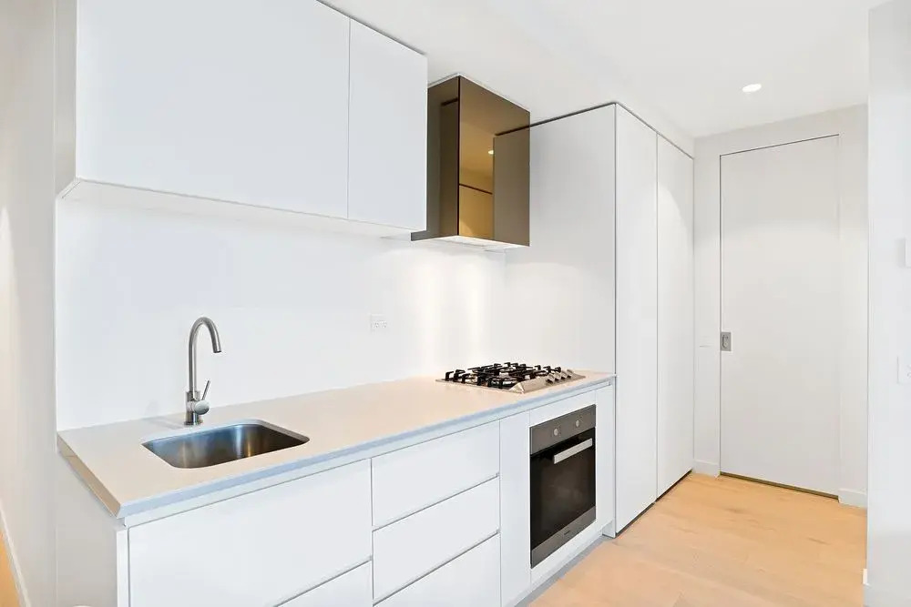 IfStays EQ Tower Apartment