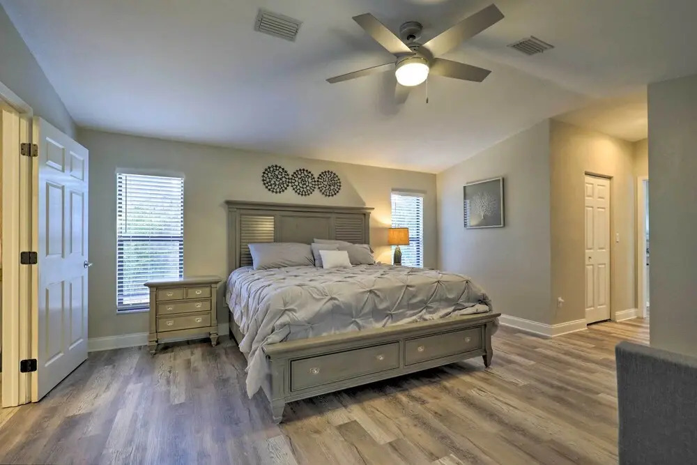 Near Beaches & Dining: Palm Harbor Gem w/ Pool