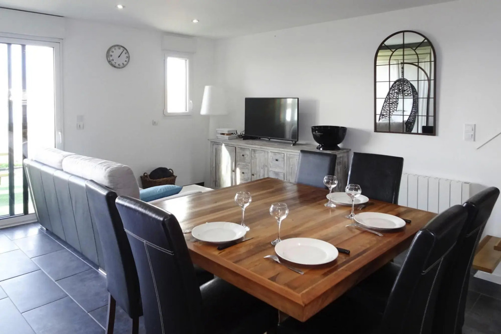 Holiday Home With sea View in Portbail