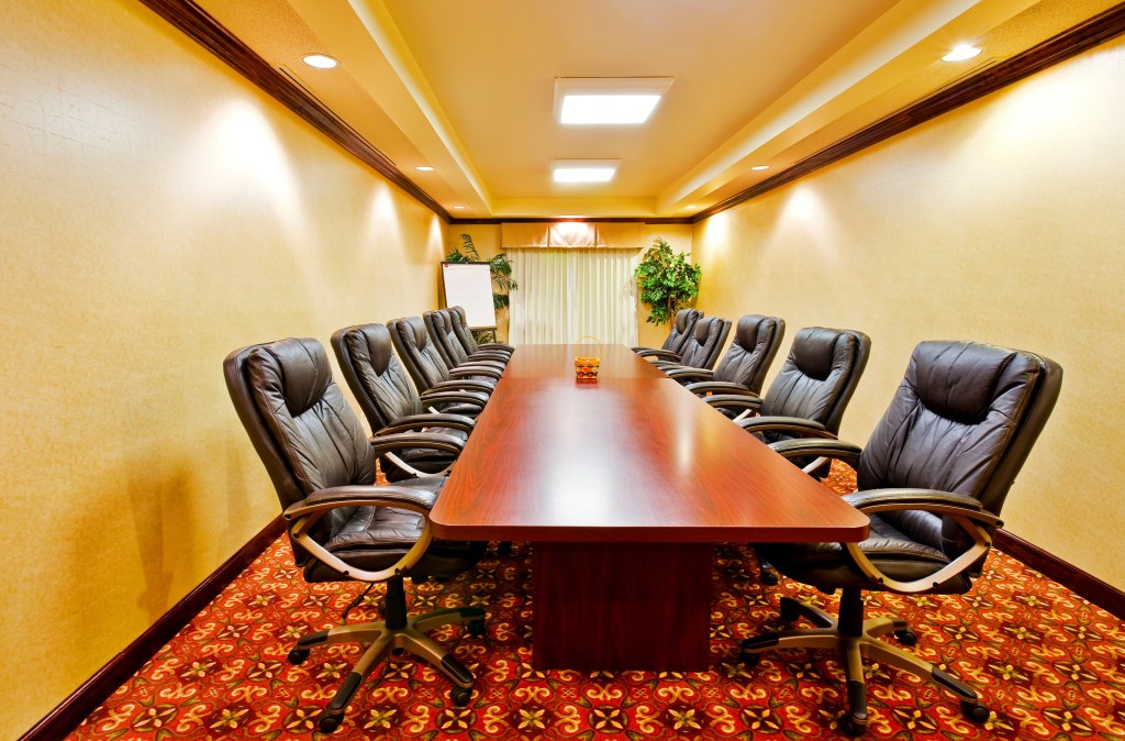 Holiday Inn Express Hotel & Suites Dickson by IHG