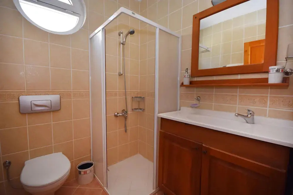 OVA7900 Villa Nail 2 Bedrooms