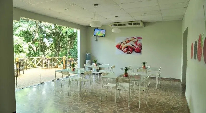 G y V Hotels