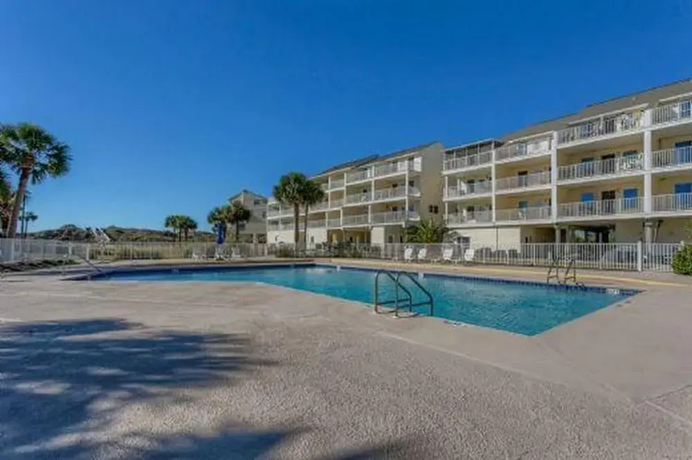 Sea Cliff B-2 Apartment 3 Bedroom