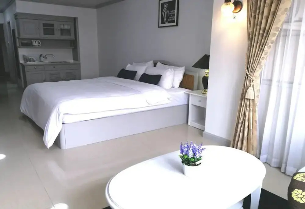 Comfy Studio Nimman