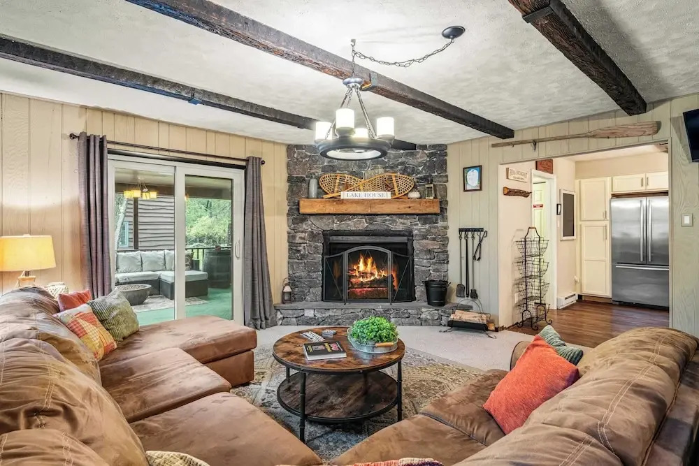 Double Diamond Lodge by Avantstay Group Escape w/ Firepit, Patio, Activities