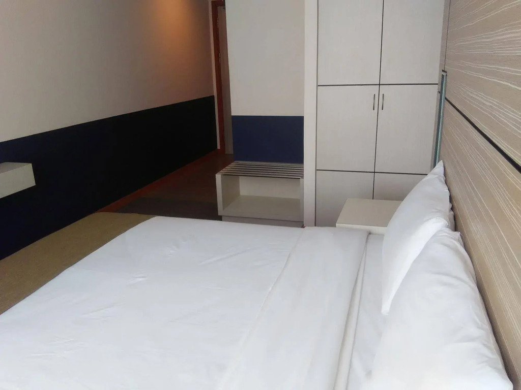 Grand Medallion Hotel