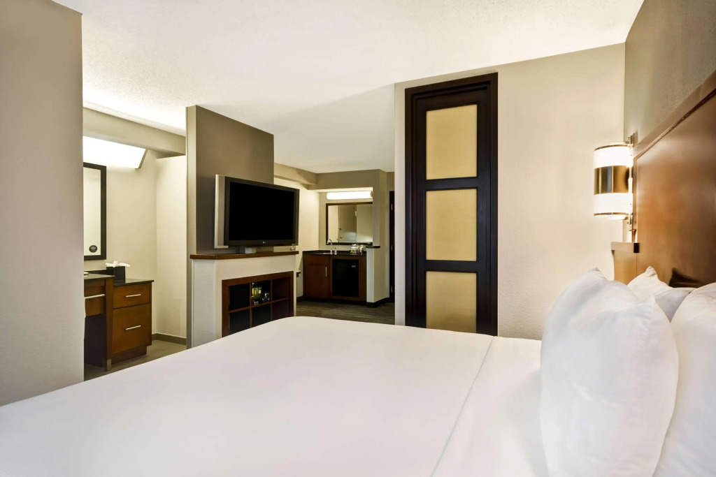 Hyatt Place Columbus Worthington