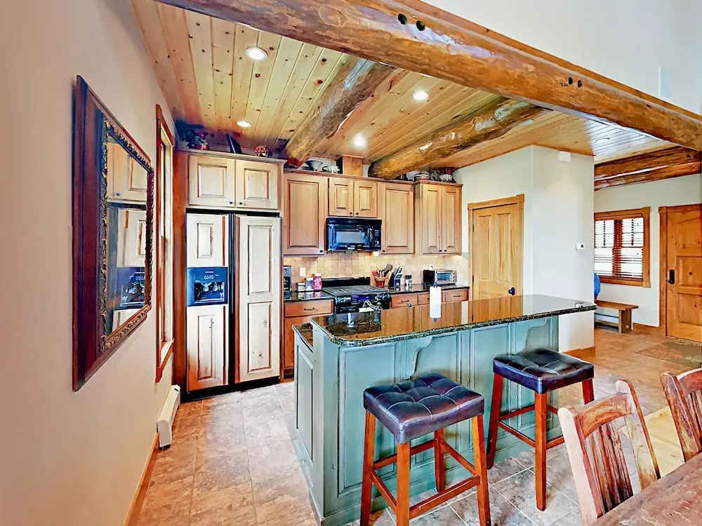 525 N Lupine Lane Home - 4 Br home by RedAwning