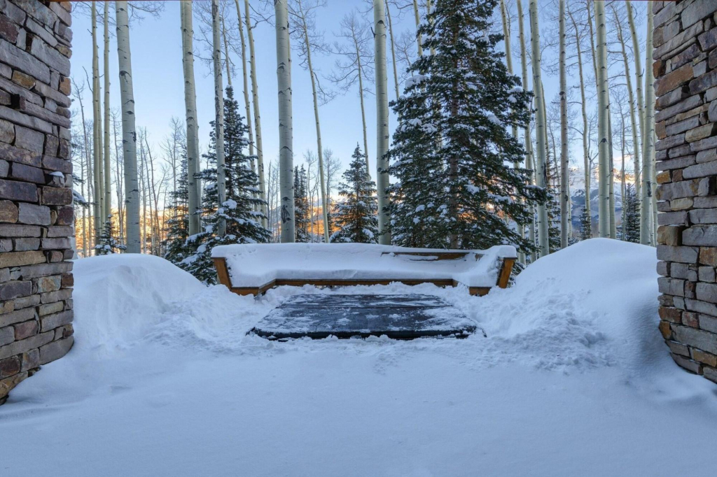 Snowdrift Cabin - 3 Bedroom Home - LLH 58169