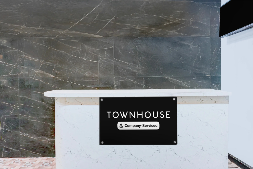 Super Townhouse Hinjewadi Corporate Stays