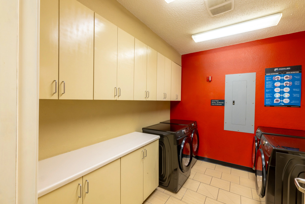 Candlewood Suites Bedford - Fort Worth by IHG