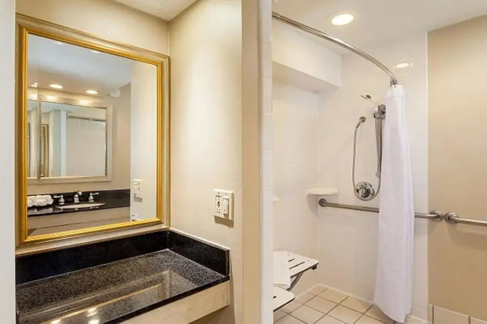 FairBridge Hotel by Concord Plaza