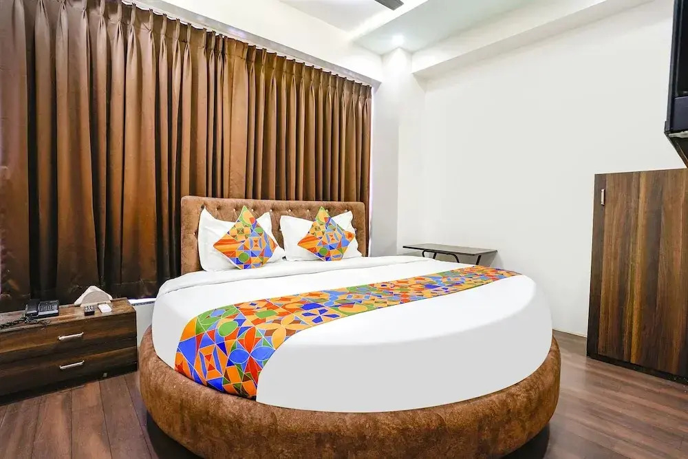 Fabhotel Raviraj Capital