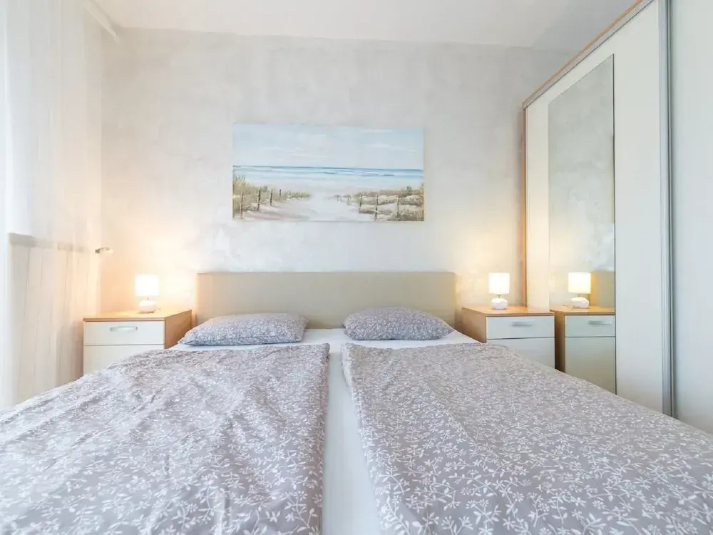 Spacious Holiday Home near Sea