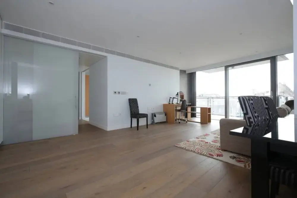 Modern 1 Bed in the Perfect Location- Very Central