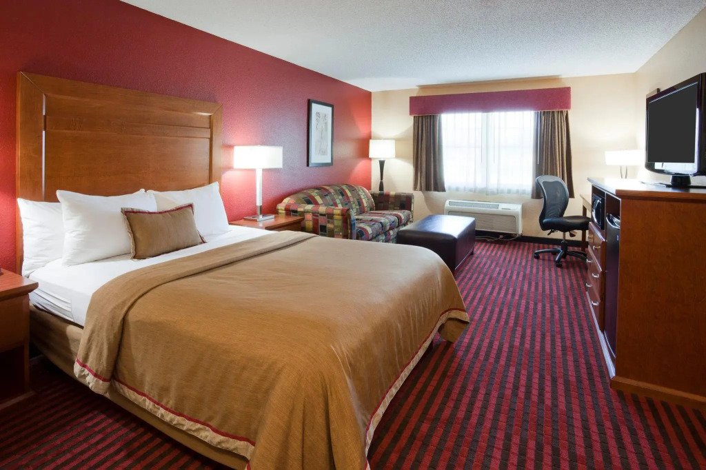 Quality Inn & Suites Stillwater