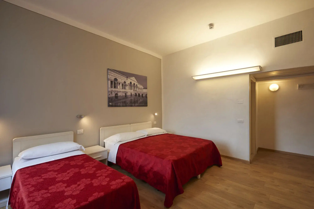 Hotel dei Gonzaga, MantegnaHotels