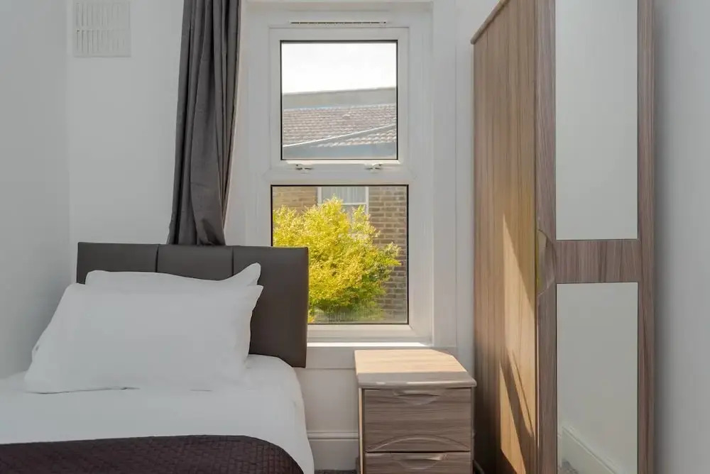 Bright 2 Bedroom Flat Easy Access to London Bridge