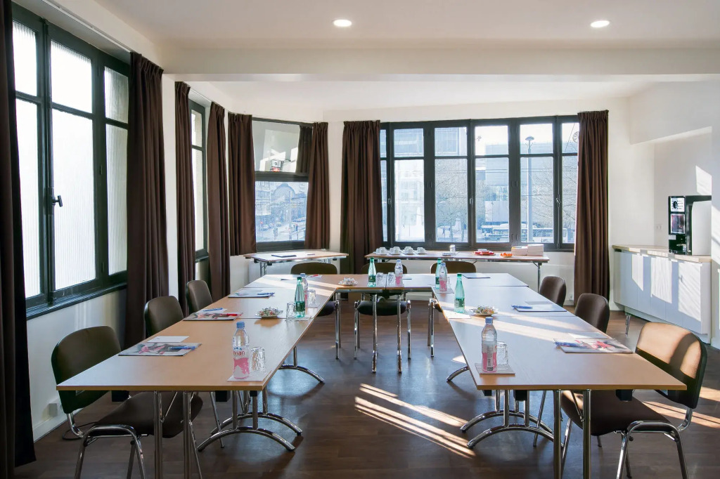 Hotel Foch Nancy Gare