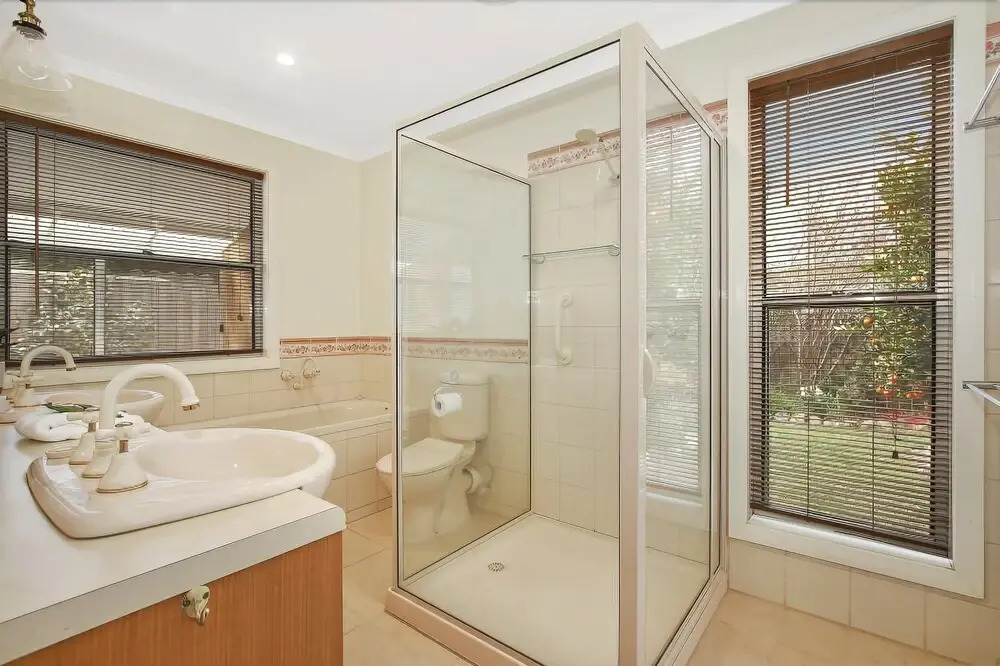 Cherry Lane - 3 bedroom brick home
