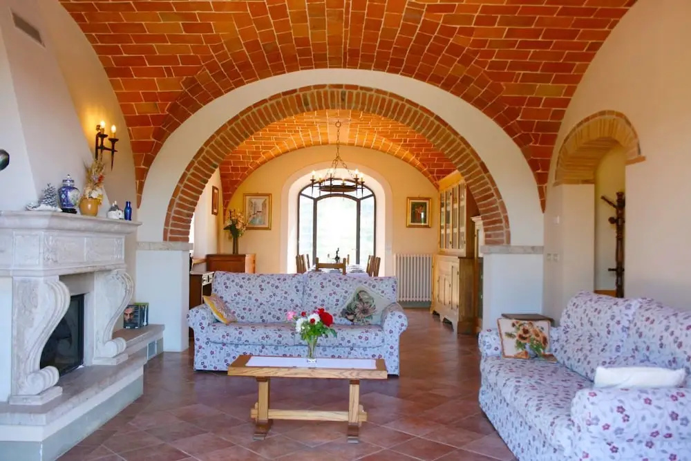Stunning private villa for 8 guests with private pool, WIFI, TV, terrace, pets allowed and parking