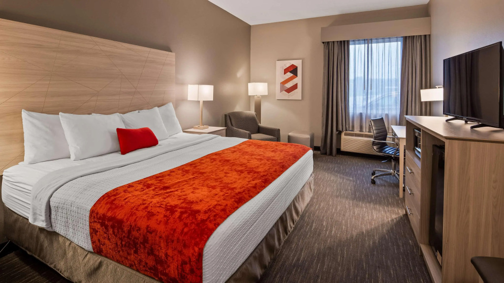 Best Western Plus New Cumberland