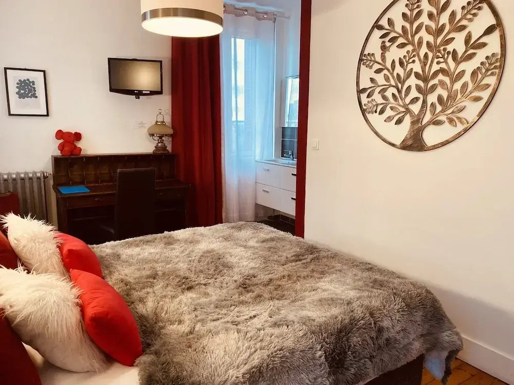 LOGIS HOTEL BELLEVUE RESTAURANT LA POMME dOR