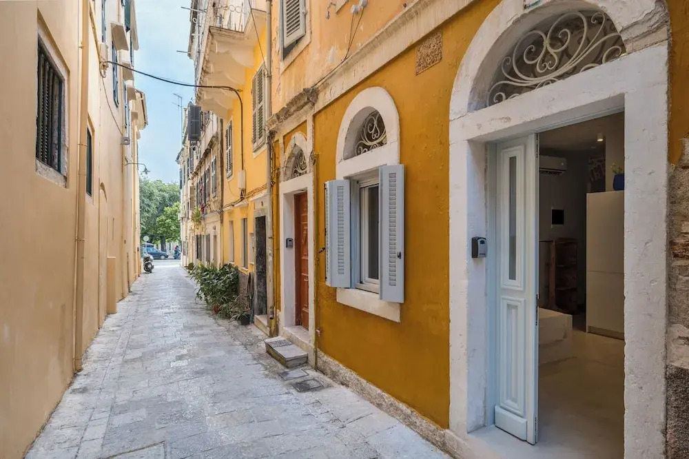 Spianada Studios by Konnect, Old Corfu Town