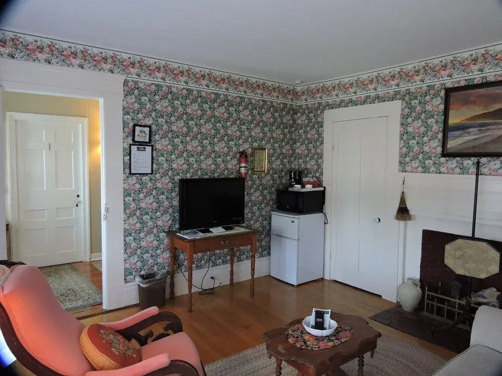 Open Hearth Inn