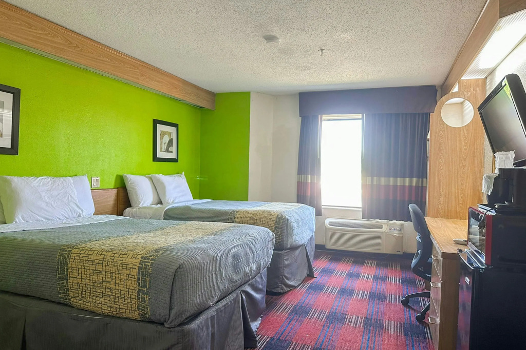 Classic Inn By Townhouse American Way Memphis I 240