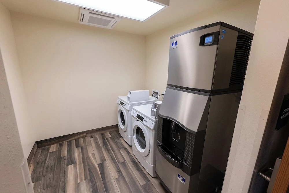 Cobblestone Inn & Suites - Sheldon