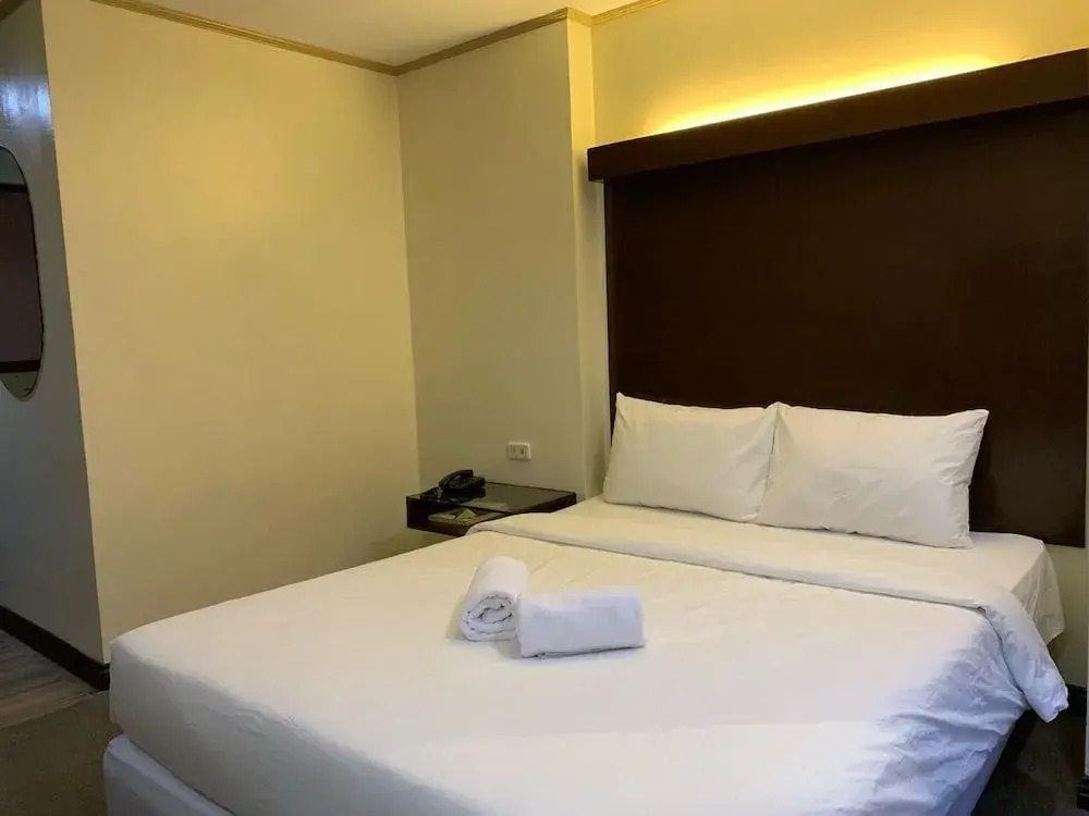 White Knight Hotel Cebu