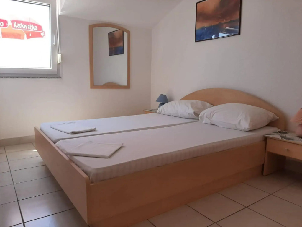 Comfy Holiday Home in Okrug Gornji near Trogir Center
