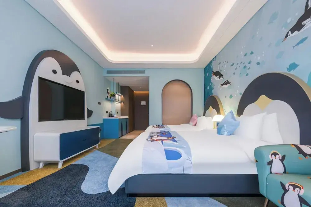 Haichang Penguin Wassim Hotel