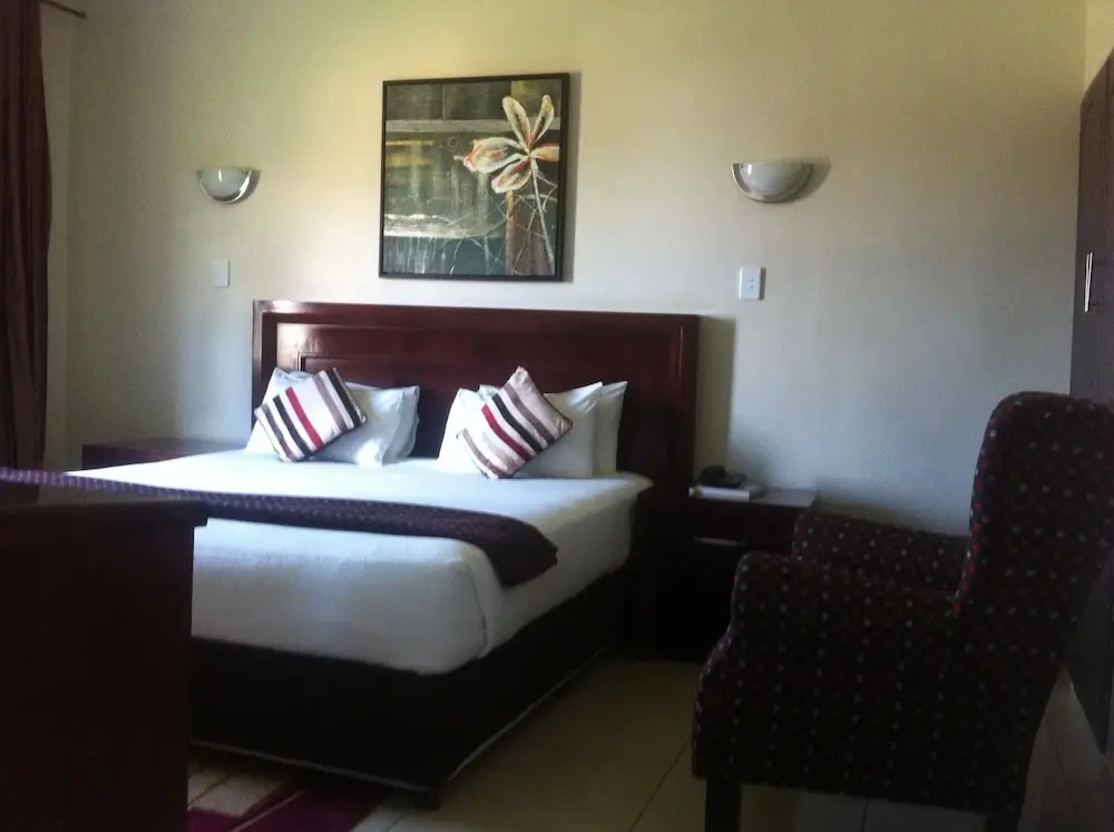 Desert Sands Hotel