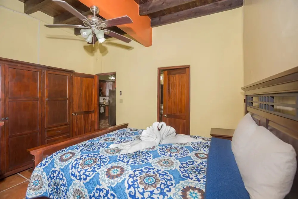 Caribbean Breeze 6b 2 Bedroom Condo by RedAwning