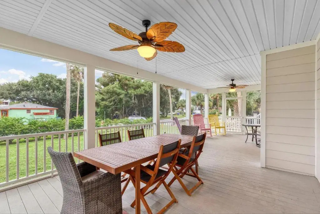 612 E Ashley - Shore Beats Work - 4 Bedrooms