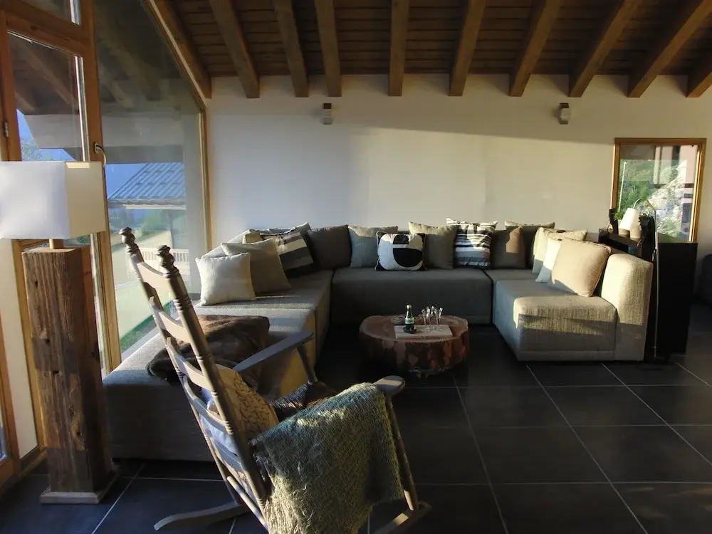 New House With Infrared Sauna and Stunning Mountain Views
